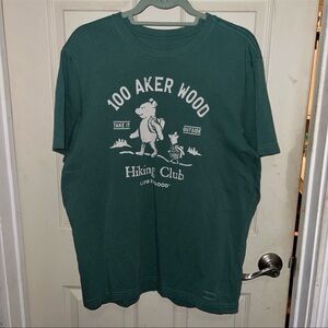 LIFE IS GOOD 100 AKER WOOD HIKING CLUB GREEN TSHIRT//SIZE MEDIUM/WINNIE THE POOH